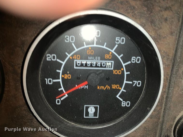 image for item DE2495 1984 Kenworth W900  semi truck