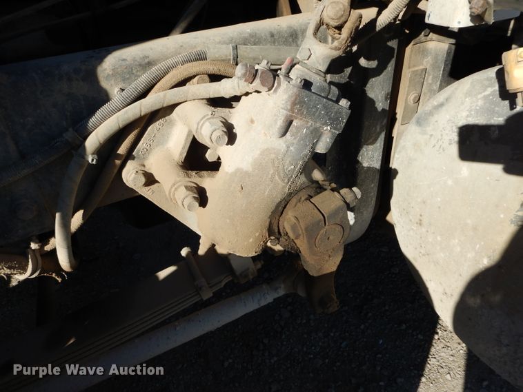 image for item DE2495 1984 Kenworth W900  semi truck