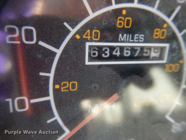 image for item DE2496 1996 Kenworth T800  semi truck