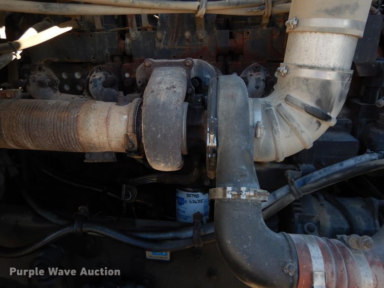 image for item DE2496 1996 Kenworth T800  semi truck