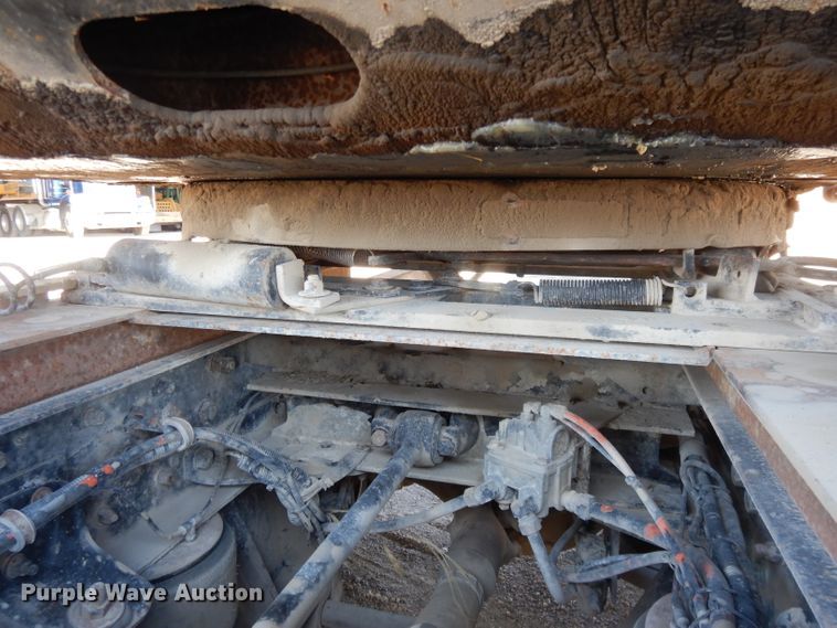 image for item DE2496 1996 Kenworth T800  semi truck