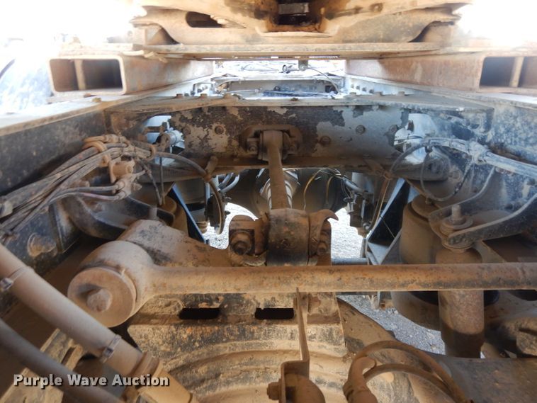 image for item DE2496 1996 Kenworth T800  semi truck