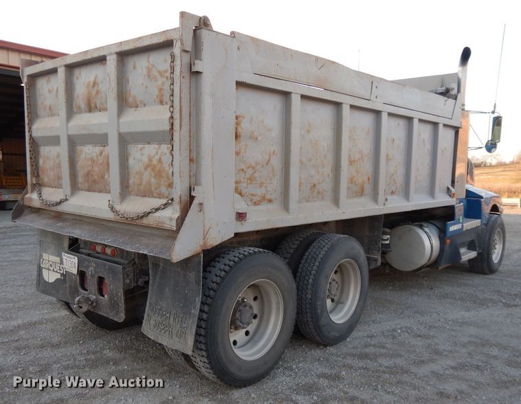 image for item DE2501 1987 Kenworth T600  dump truck