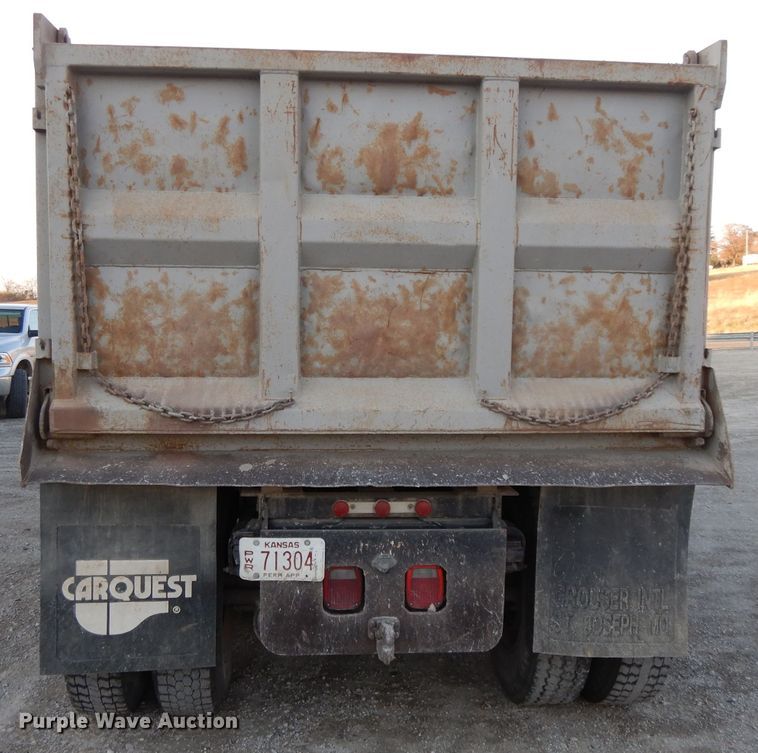 image for item DE2501 1987 Kenworth T600  dump truck