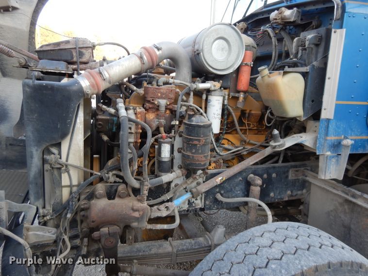 image for item DE2501 1987 Kenworth T600  dump truck