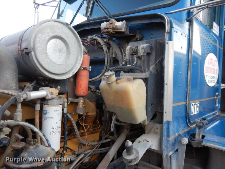 image for item DE2501 1987 Kenworth T600  dump truck