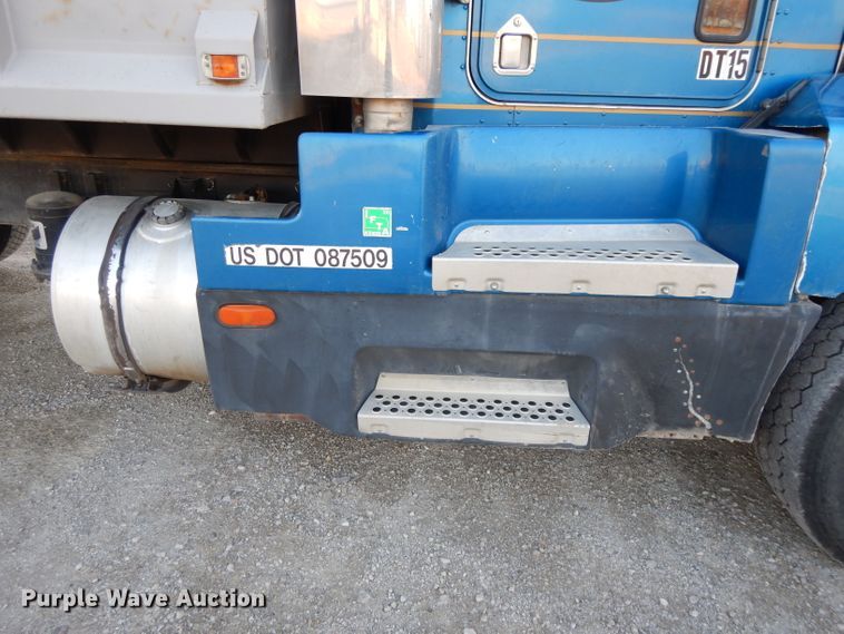 image for item DE2501 1987 Kenworth T600  dump truck