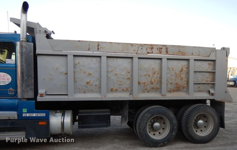 image for item DE2501 1987 Kenworth T600  dump truck