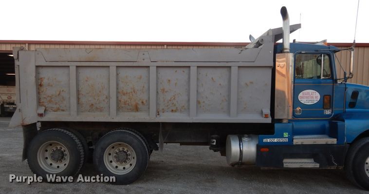image for item DE2501 1987 Kenworth T600  dump truck
