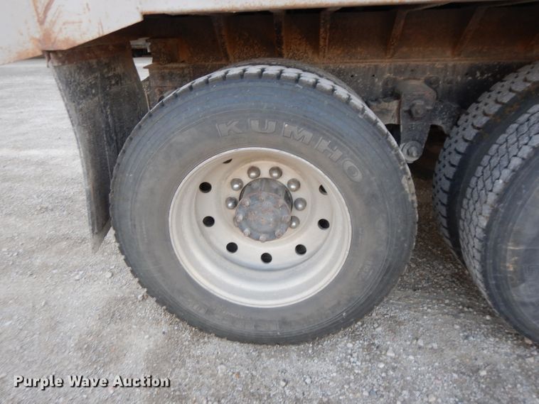 image for item DE2501 1987 Kenworth T600  dump truck