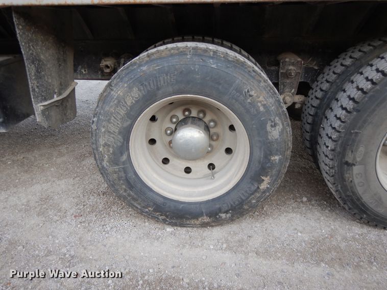 image for item DE2501 1987 Kenworth T600  dump truck