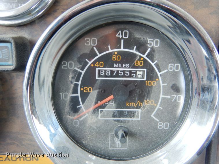 image for item DE2502 1993 Kenworth W900  semi truck