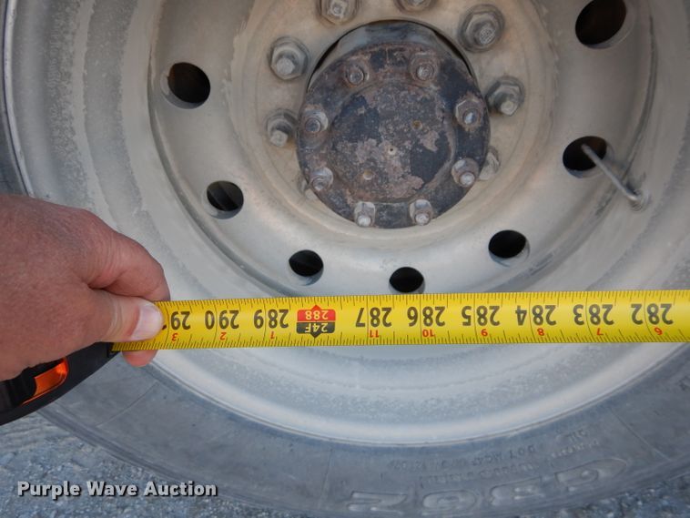 image for item DE2502 1993 Kenworth W900  semi truck