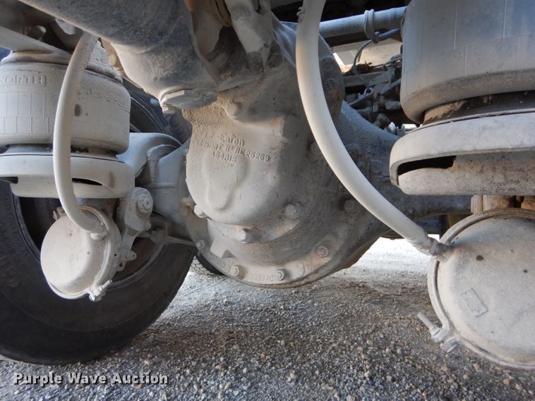 image for item DE2502 1993 Kenworth W900  semi truck