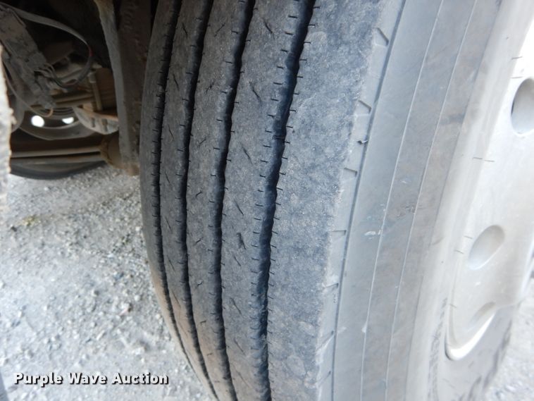 image for item DE2502 1993 Kenworth W900  semi truck