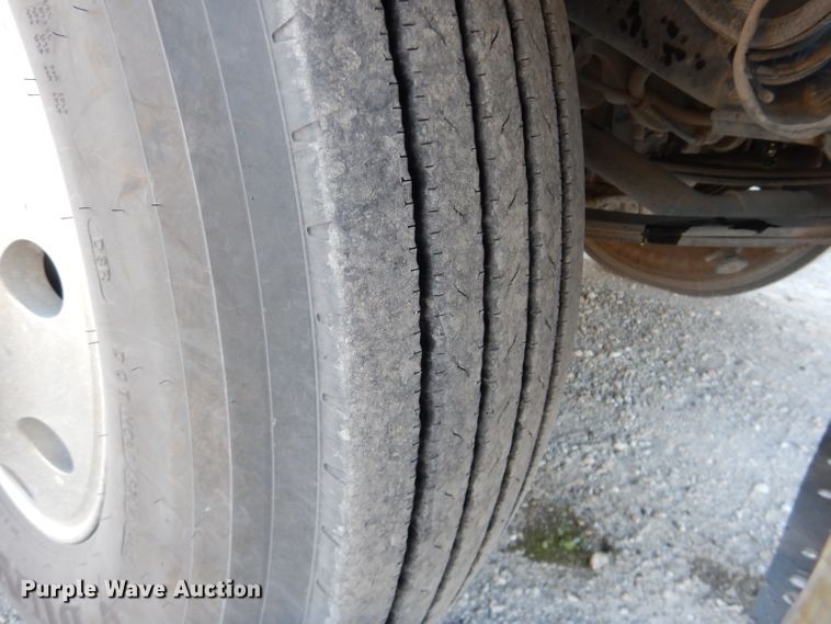 image for item DE2502 1993 Kenworth W900  semi truck