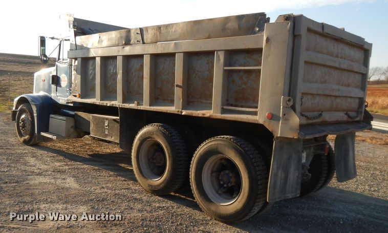 image for item DE2503 1987 Peterbilt 378  dump truck