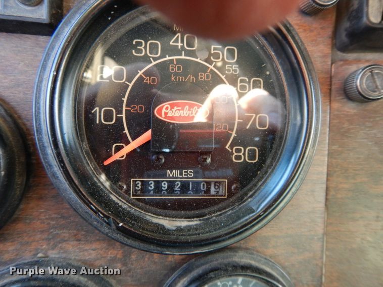 image for item DE2503 1987 Peterbilt 378  dump truck