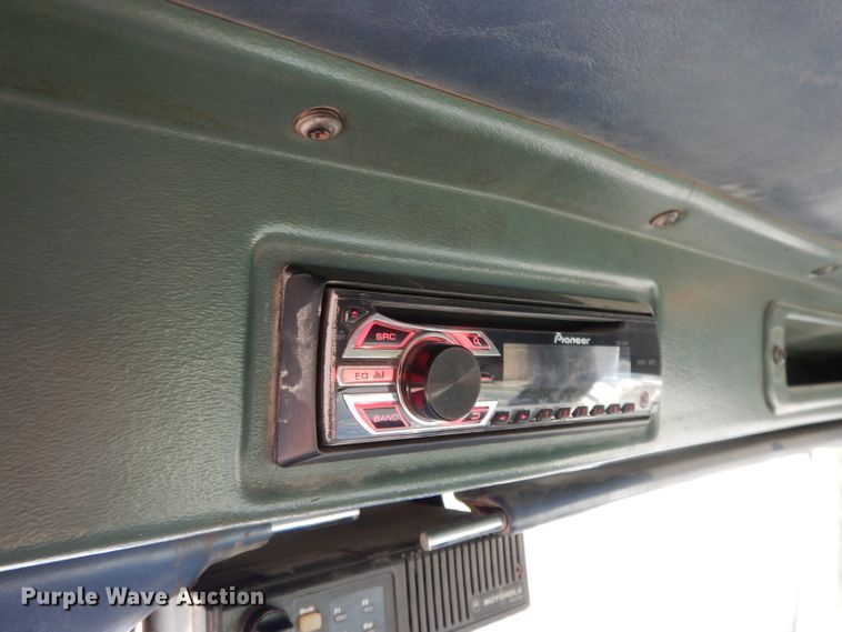 image for item DE2503 1987 Peterbilt 378  dump truck