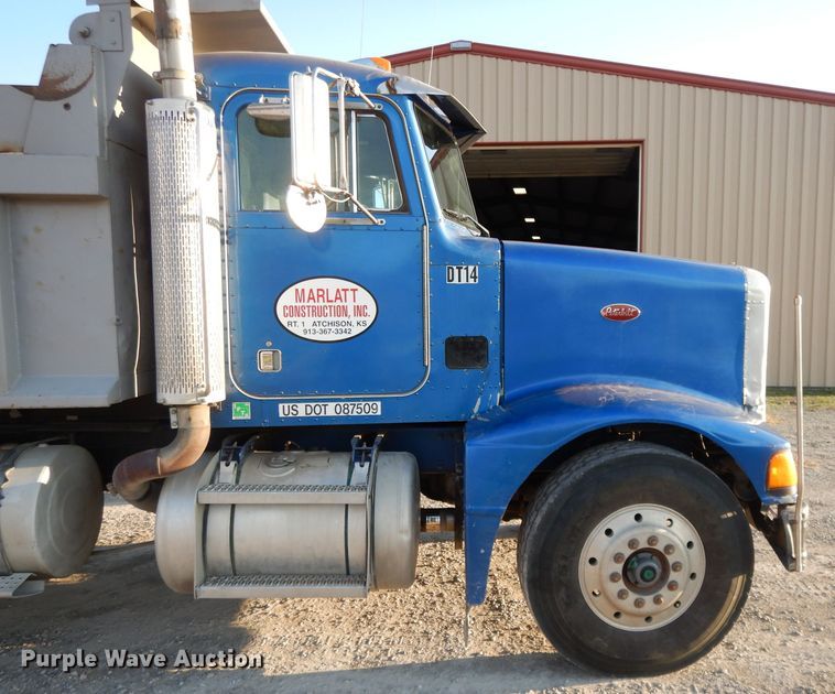 image for item DE2503 1987 Peterbilt 378  dump truck