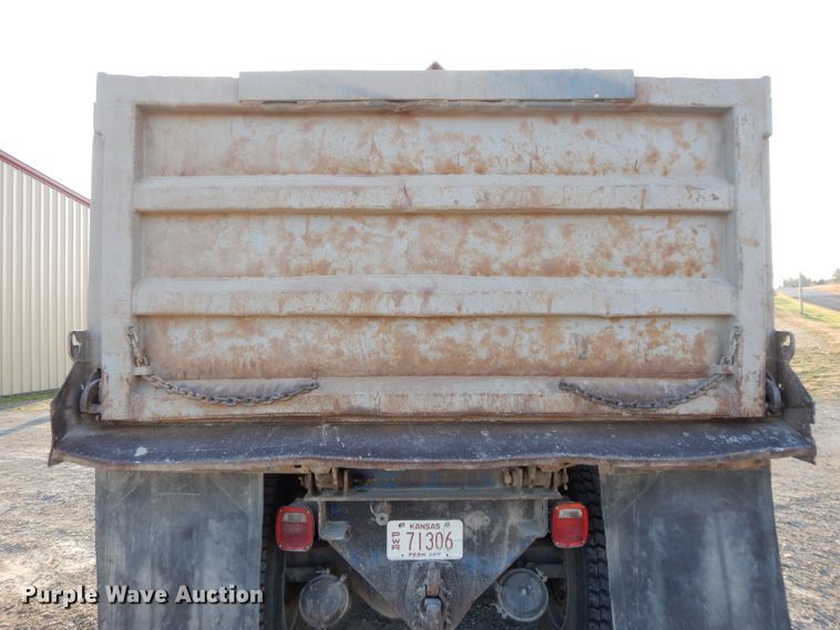 image for item DE2503 1987 Peterbilt 378  dump truck