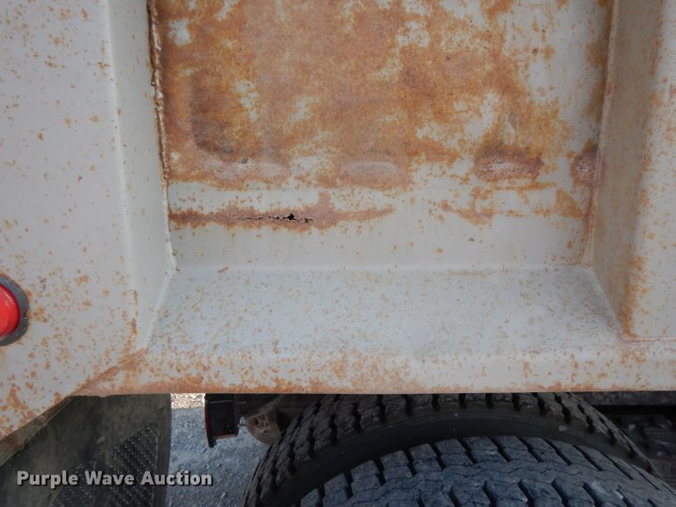 image for item DE2503 1987 Peterbilt 378  dump truck