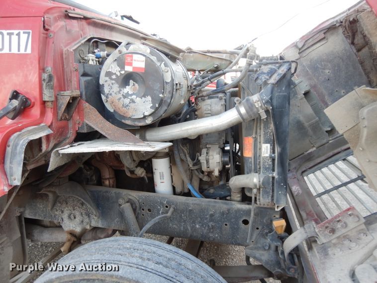 image for item DE2505 1993 Ford L8000  dump truck