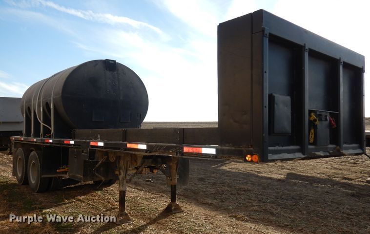 image for item DE2508 1980 Fontaine flatbed trailer with nurse tank