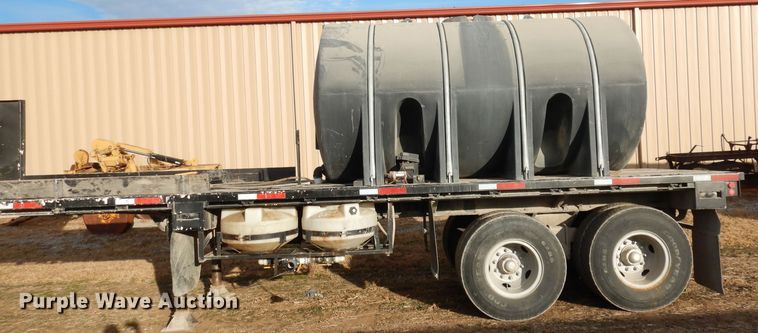 image for item DE2508 1980 Fontaine flatbed trailer with nurse tank