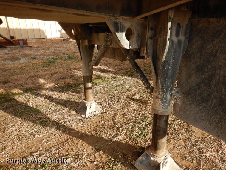 image for item DE2508 1980 Fontaine flatbed trailer with nurse tank