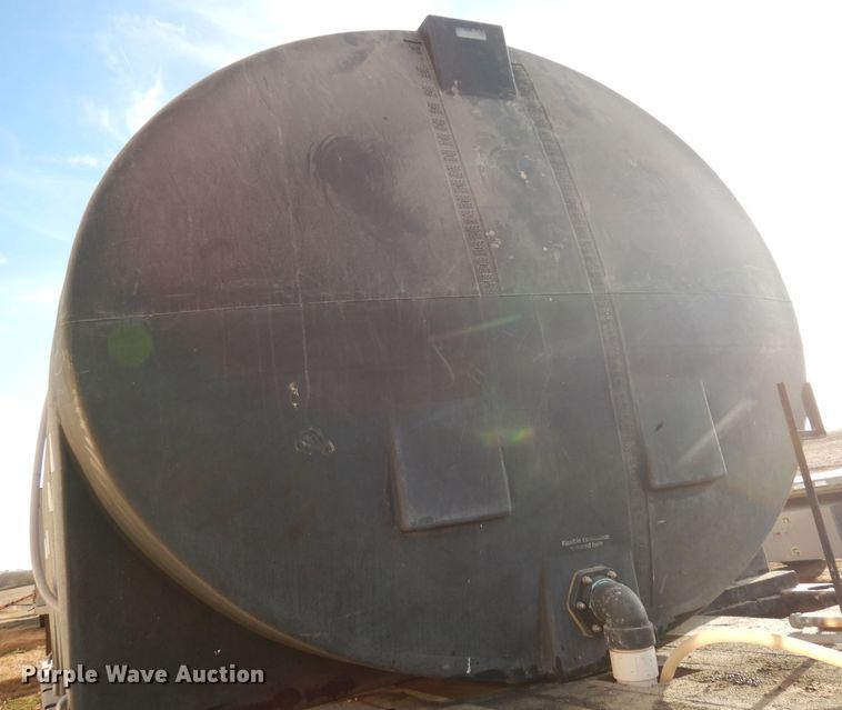 image for item DE2508 1980 Fontaine flatbed trailer with nurse tank