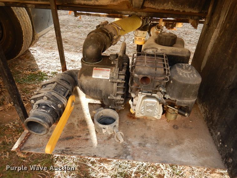image for item DE2508 1980 Fontaine flatbed trailer with nurse tank