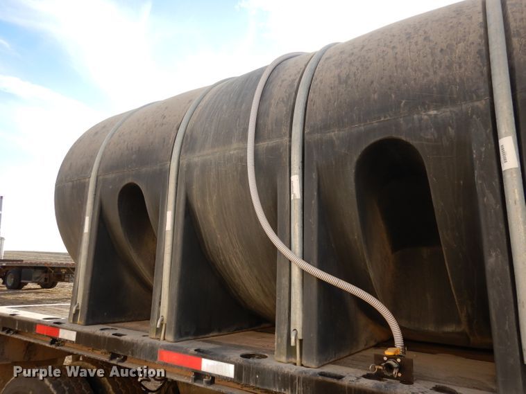 image for item DE2508 1980 Fontaine flatbed trailer with nurse tank