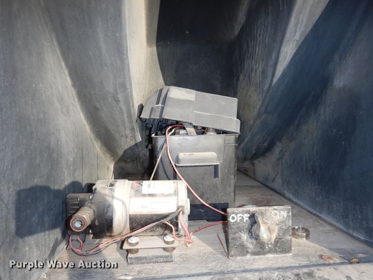 image for item DE2508 1980 Fontaine flatbed trailer with nurse tank