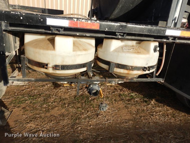 image for item DE2508 1980 Fontaine flatbed trailer with nurse tank