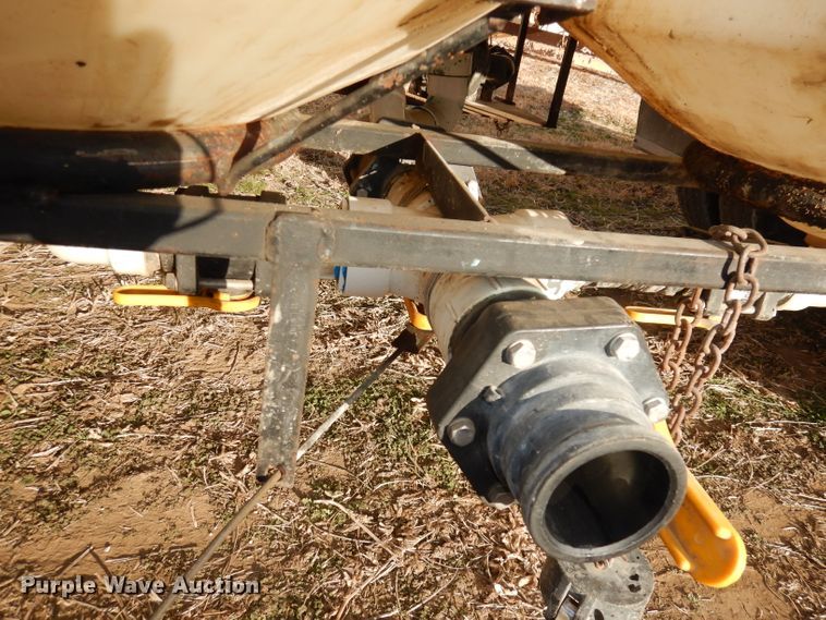 image for item DE2508 1980 Fontaine flatbed trailer with nurse tank