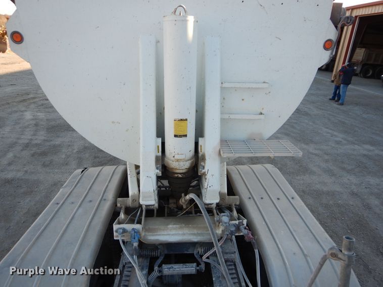 image for item DE2509 2002 CPS TSTD32 end dump trailer