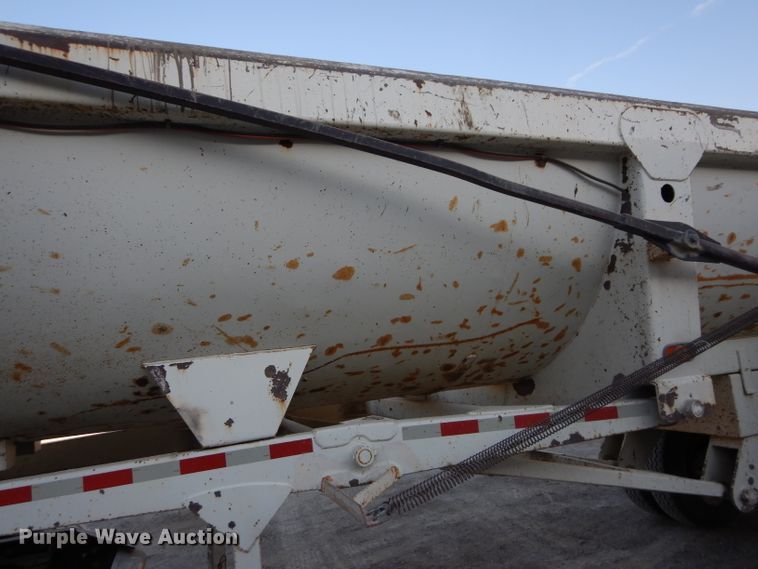 image for item DE2509 2002 CPS TSTD32 end dump trailer