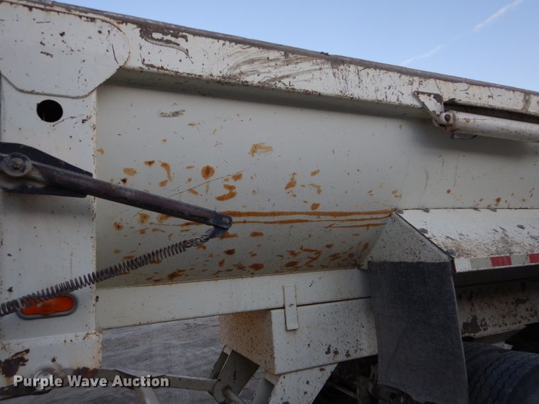 image for item DE2509 2002 CPS TSTD32 end dump trailer