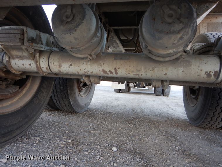 image for item DE2509 2002 CPS TSTD32 end dump trailer