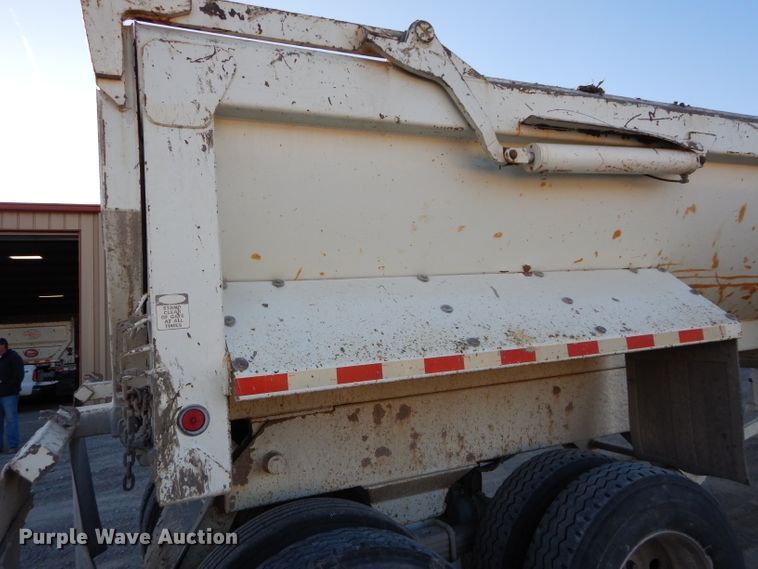 image for item DE2509 2002 CPS TSTD32 end dump trailer