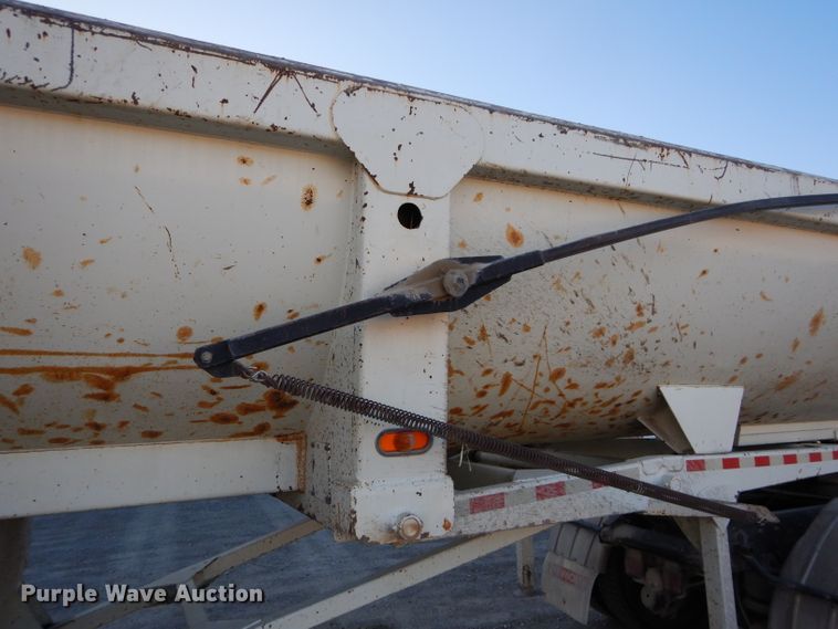 image for item DE2509 2002 CPS TSTD32 end dump trailer