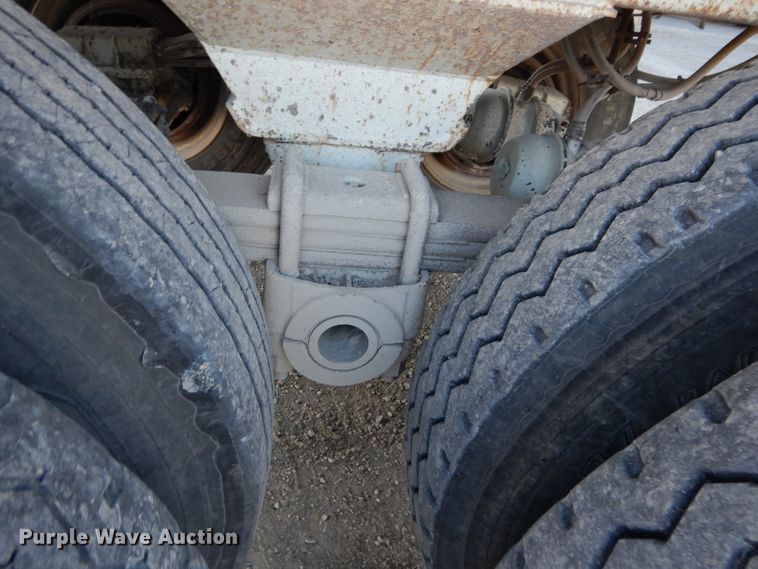 image for item DE2509 2002 CPS TSTD32 end dump trailer