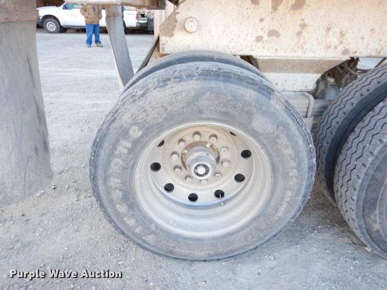 image for item DE2509 2002 CPS TSTD32 end dump trailer