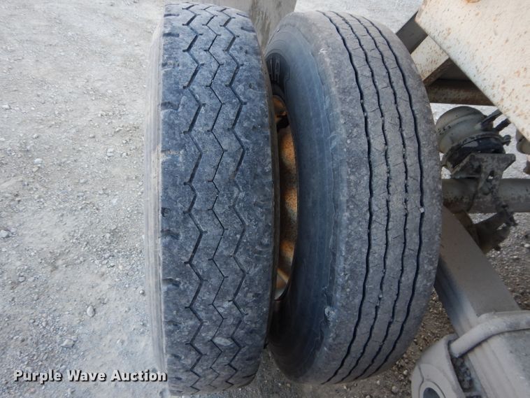 image for item DE2509 2002 CPS TSTD32 end dump trailer