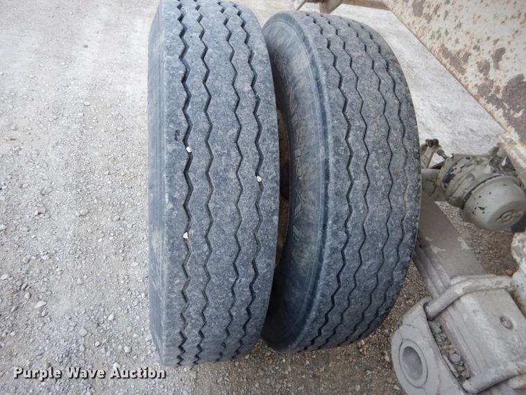 image for item DE2509 2002 CPS TSTD32 end dump trailer