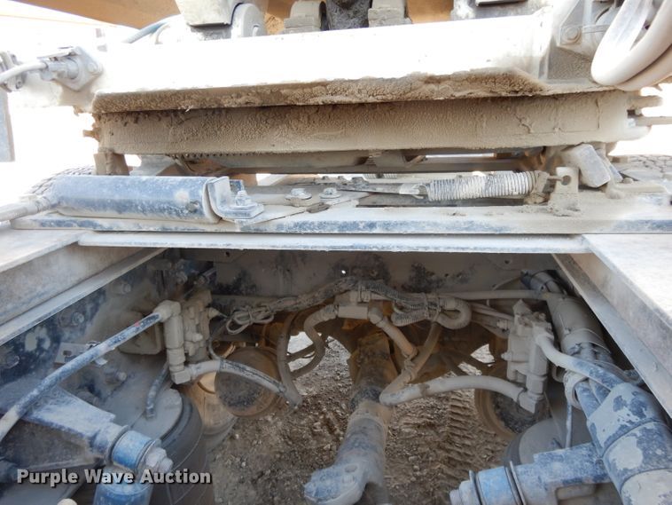 image for item DE2510 1997 Kenworth T800  semi truck