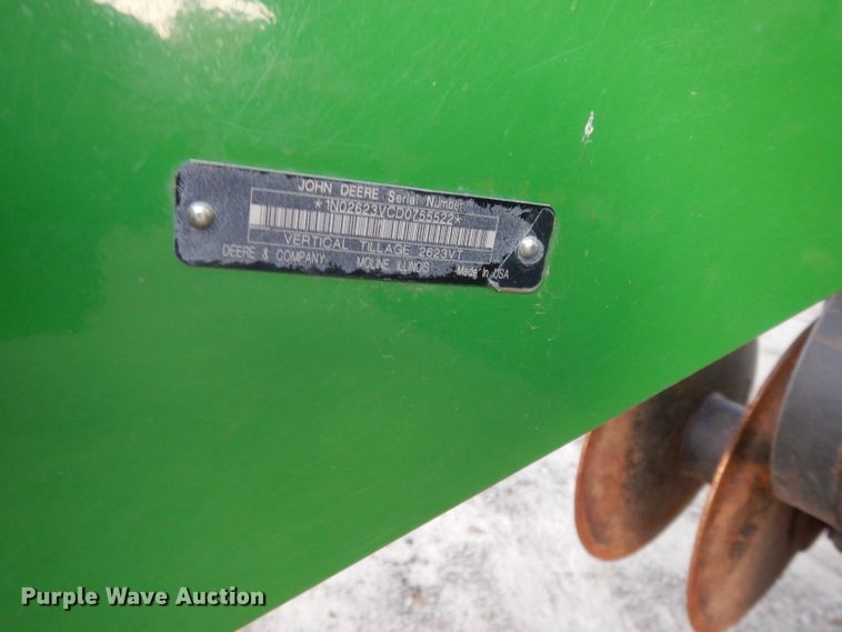 image for item DE2511 2013 John Deere 2623VT vertical tillage