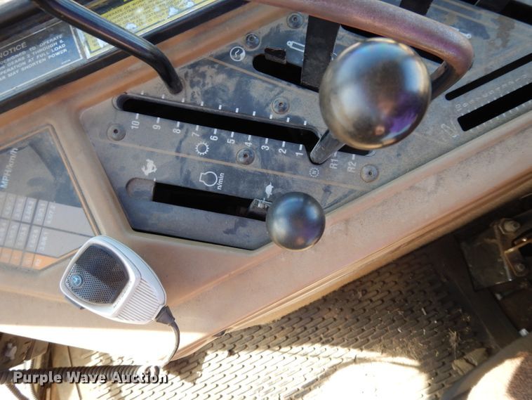 image for item DE2512 1993 Caterpillar Challenger 75C  tractor