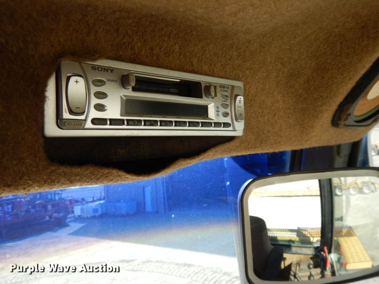 image for item DE2512 1993 Caterpillar Challenger 75C  tractor